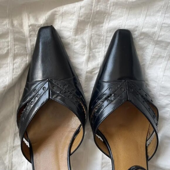 Gucci Leather Lasercut Accents D'Orsay Pumps - Picture 3 of 5